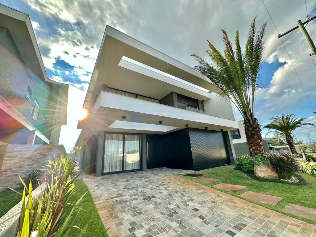 Casa em Condomínio 4 dormitórios para venda, Zona Nova em Capão da Canoa | Ref.: 10710